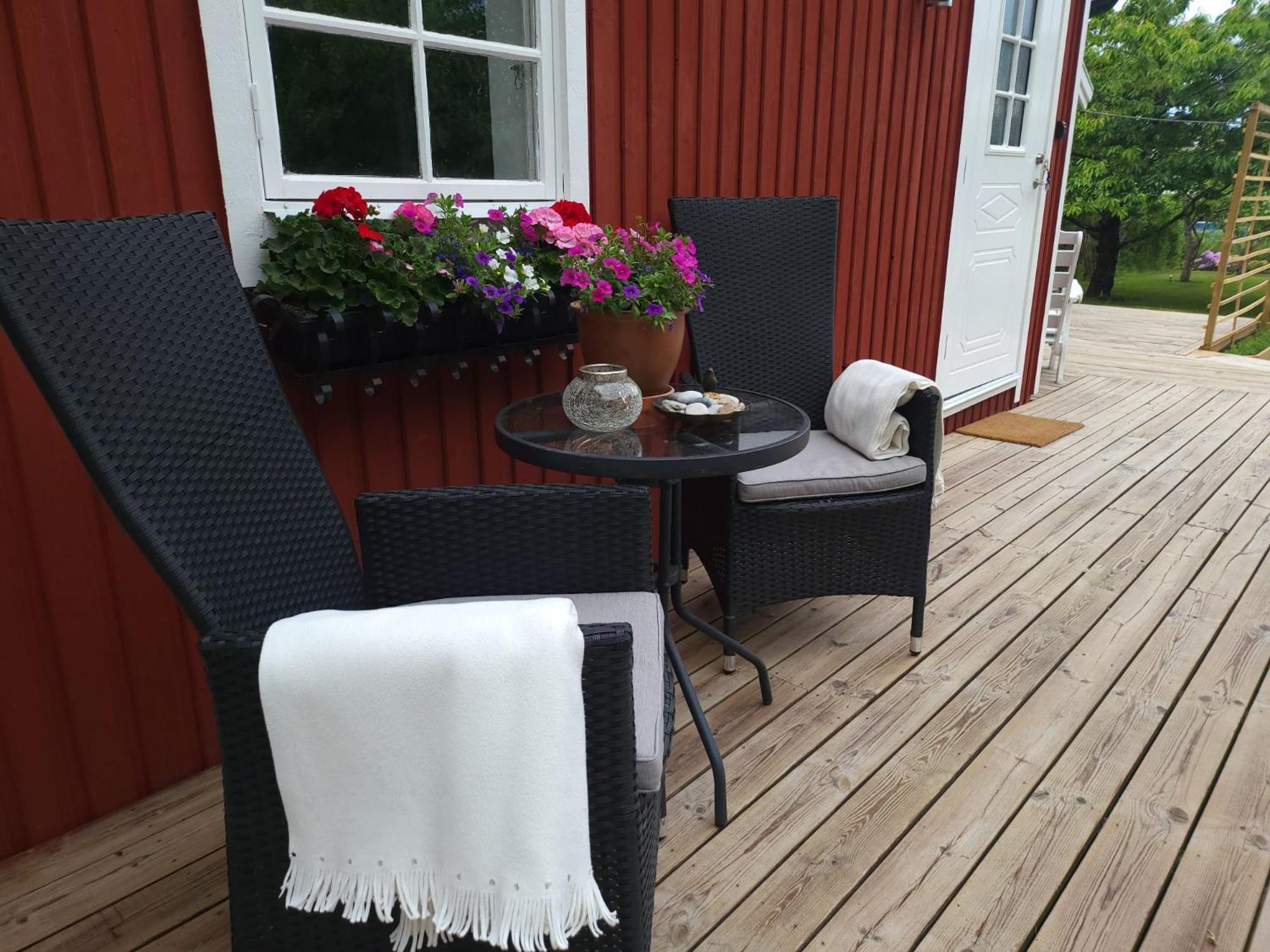 Вилла Lilla Huset Med Stor Traedgardstomt Naera Golf Och Hav Труса Экстерьер фото